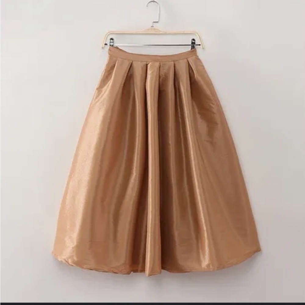 Flirty Midi skirt